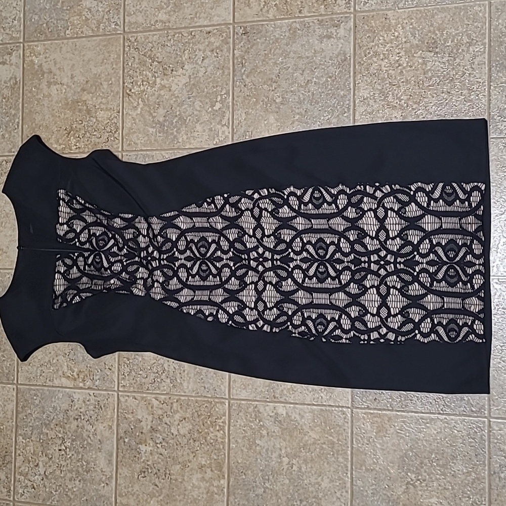 Connected Apparel Black and Cream Midi Dress